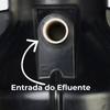 Detalhe em close da entrada de efluente do biodigestor de 750 litros