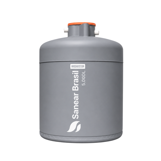 Biodigestor tradicional 5000L Sanear Brasil para tratamento de esgoto.