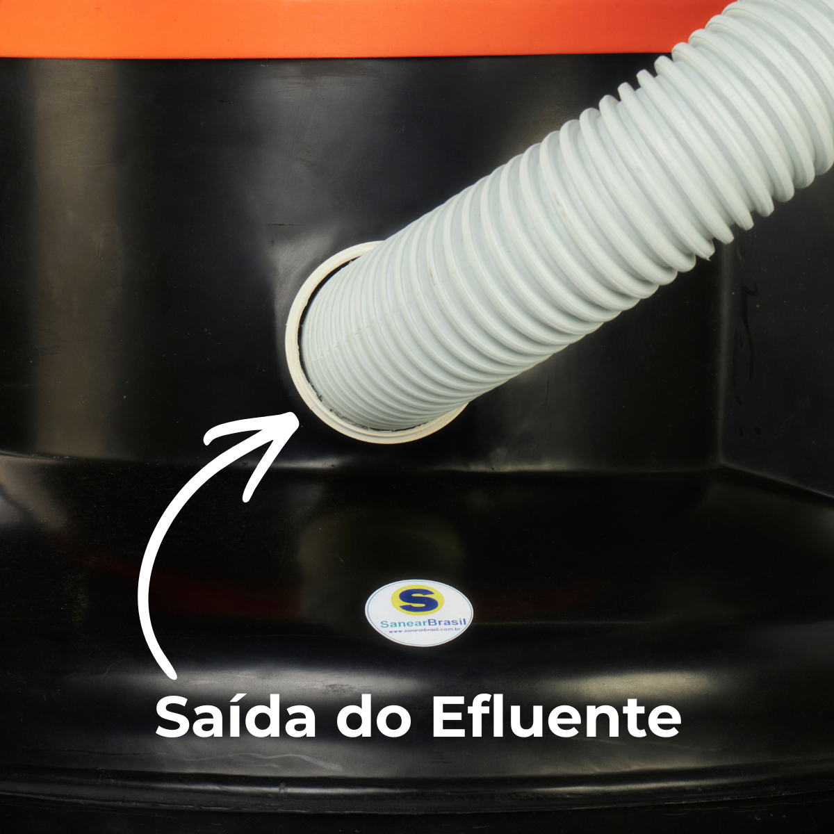 Detalhe em close da vala de infiltração do Super Biodigestor de 1000 litros Sanear Brasil