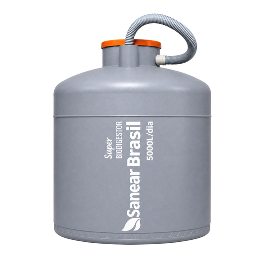 Super Biodigestor 5000L Sanear Brasil para tratamento de esgoto doméstico e comercial.